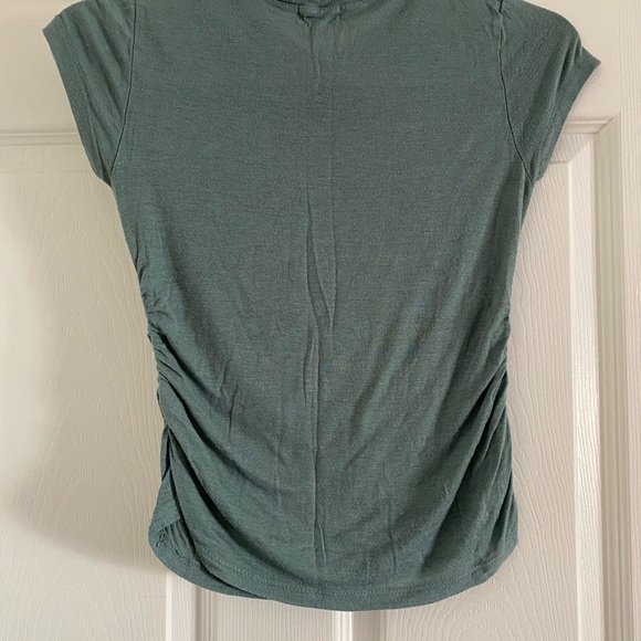 blouse - Picture 2 of 2